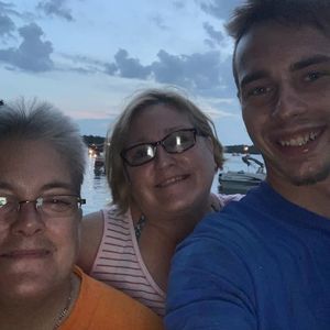 Meet your Posher, Chris